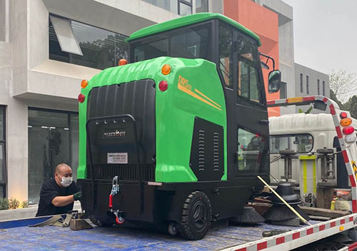 驾驶式好色先生tv视频下载走进重庆校园